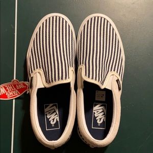 NWT Vans denim stripe slip on.Men’s 6 women’s 7.5